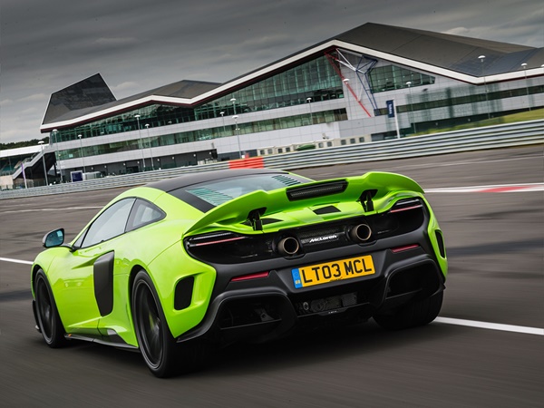  675LT coupe(10) Lease