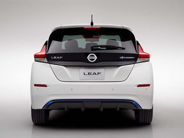 Nissan Leaf (5) Lease