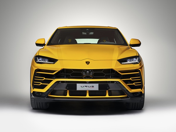  Urus(8) Lease