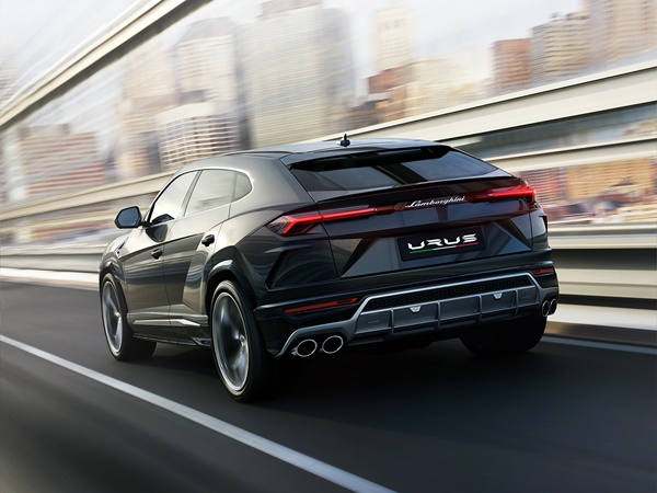  Urus(12) Lease