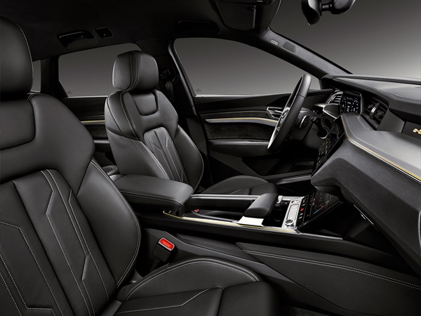 Audi E-tron (4) Lease