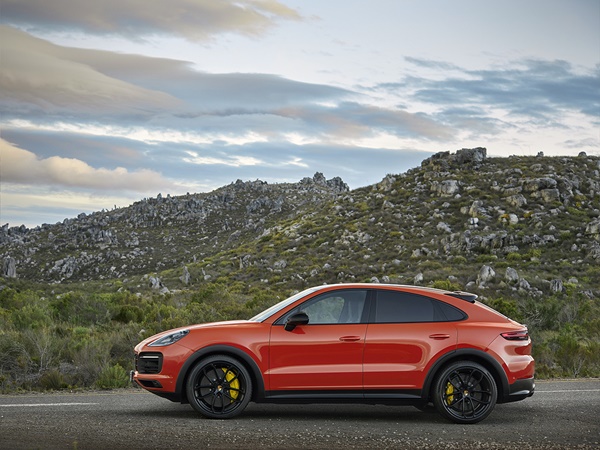 Porsche Cayenne Coupe(6) Lease