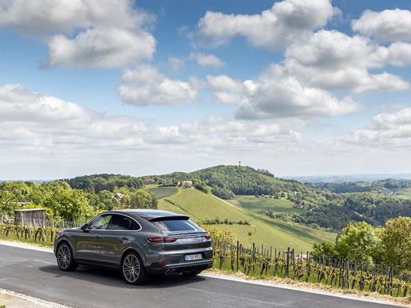 Porsche Cayenne Coupe(7) Lease