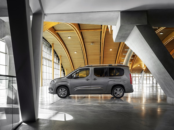Toyota ProAce City Verso(16) Lease