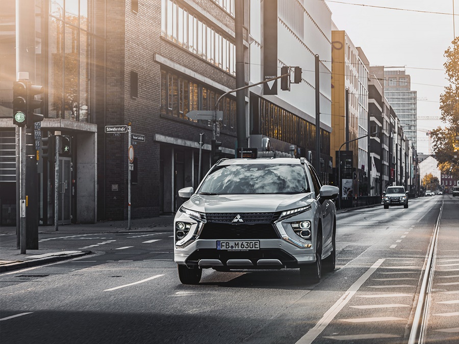 Mitsubishi Eclipse Cross 2.4  phev intense+  4wd 138kW aut