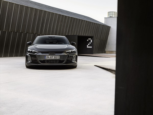 Audi RS e-tron GT*(8) Lease