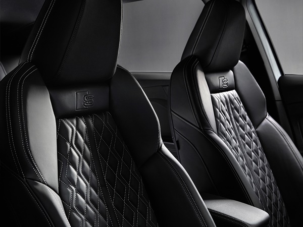 Audi Q4 e-tron (5) Lease
