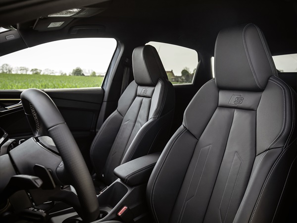 Audi Q4 sportback e-tron (5) Lease