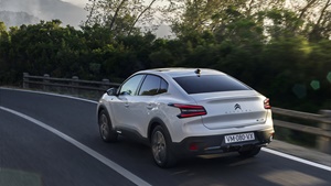 Citroën e-C4 X prijzen en specificaties