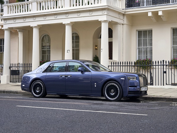 Rolls Royce Phantom(16) Lease