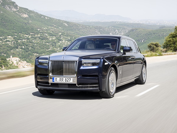 Rolls Royce Phantom(19) Lease