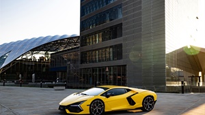 Lamborghini Revuelto