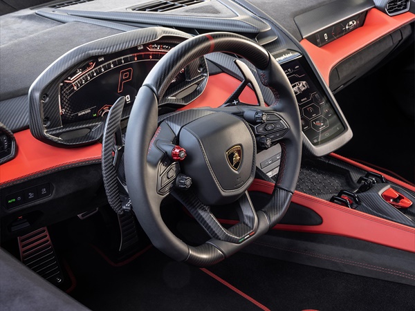 Lamborghini Revuelto(12) Lease