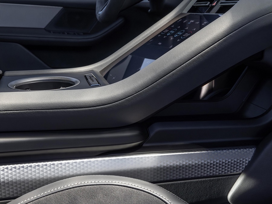 Porsche Taycan 89kWh 300kW