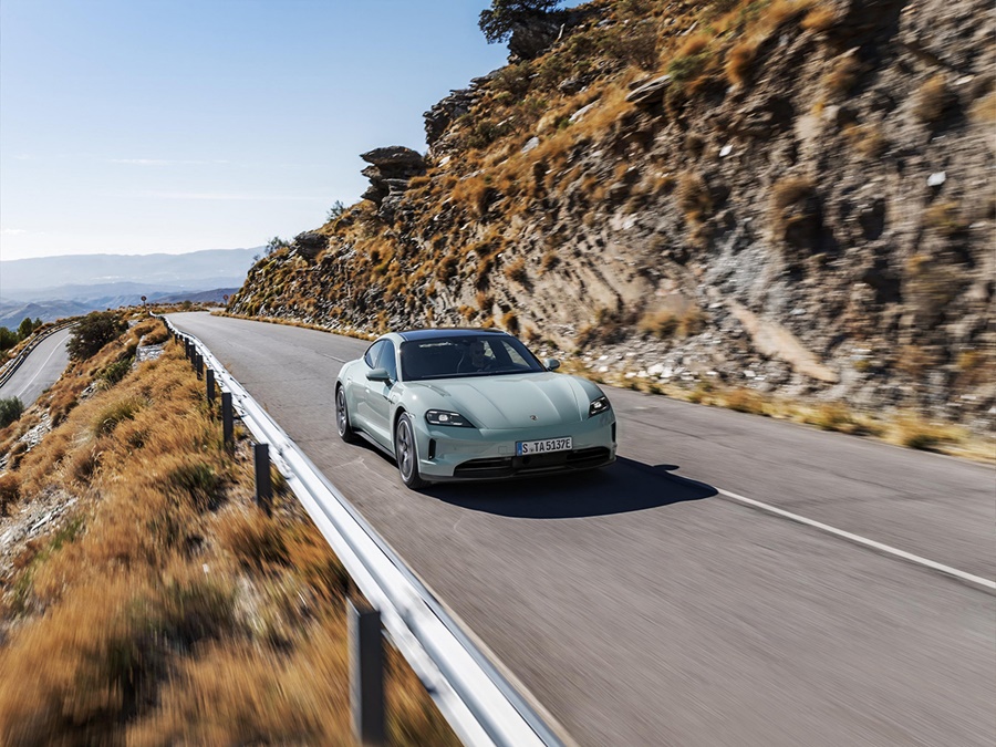 Porsche Taycan 89kWh 300kW