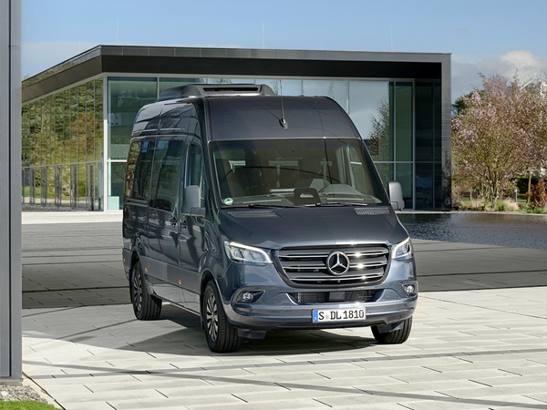 Mercedes Sprinter Tourer(9) Lease