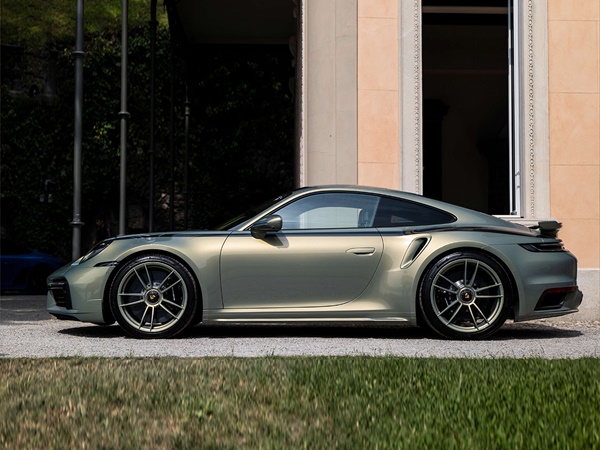 Porsche 911 (992)(6) Lease