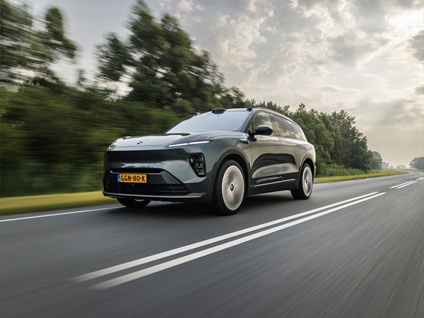 NIO EL8(16) Lease