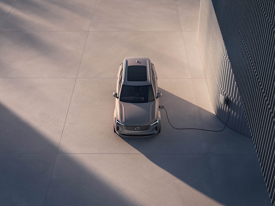 Volvo XC90 2.0t8 Plug-in Hybrid Plus AWD - TOT 70 KM ELEKTRISCHE ACTIERADIUS!
