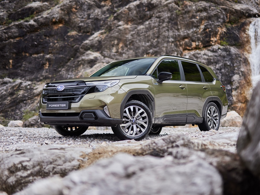 Subaru Forester 2.0i mhev luxury awd 100kW aut