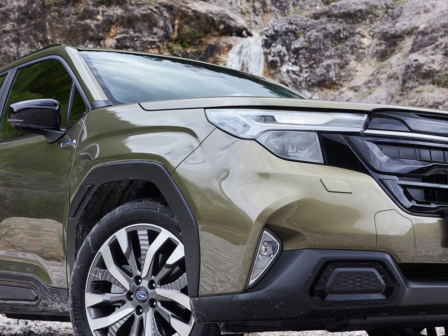 Subaru Forester 2.0i mhev luxury awd 100kW aut