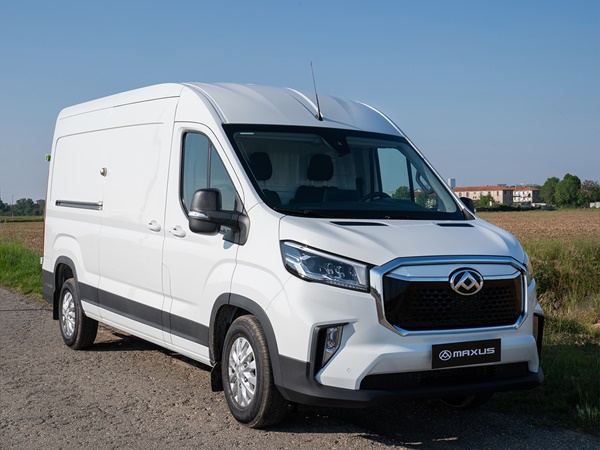 Maxus eDeliver 9 People(15) Lease