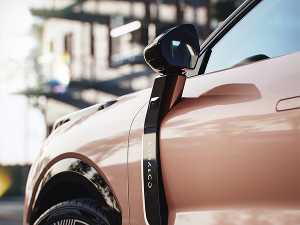 Lynk & Co 08(14) Lease