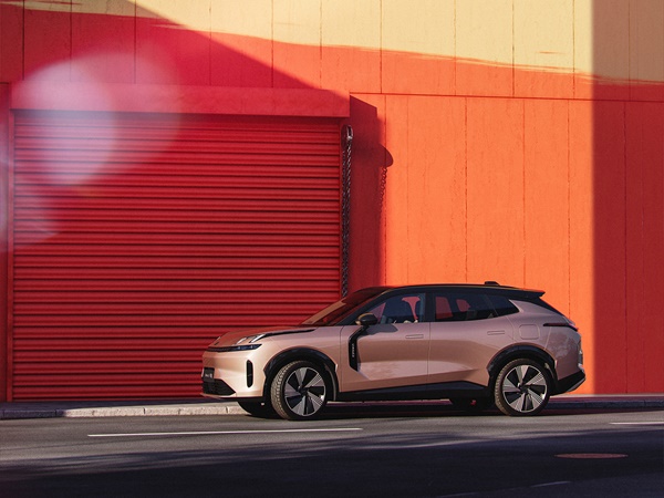 Lynk & Co 08(18) Lease