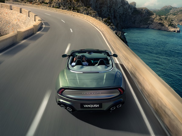 Aston Martin Vanquish Volante(8) Lease
