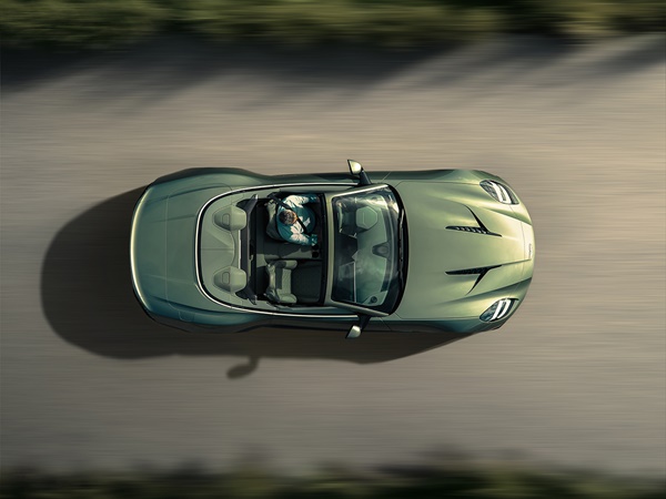 Aston Martin Vanquish Volante(18) Lease