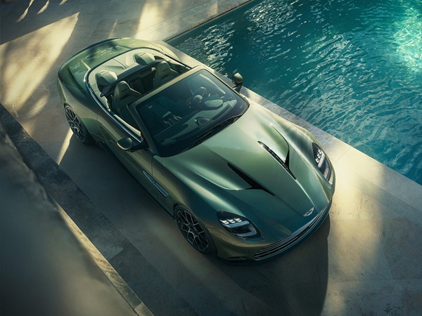 Aston Martin Vanquish Volante(19) Lease