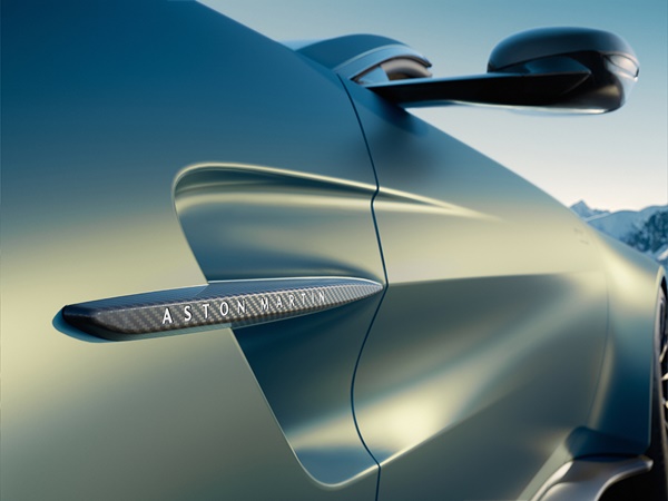 Aston Martin Vantage Roadster(14) Lease