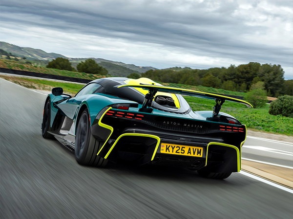 Aston Martin Valhalla(3) Lease