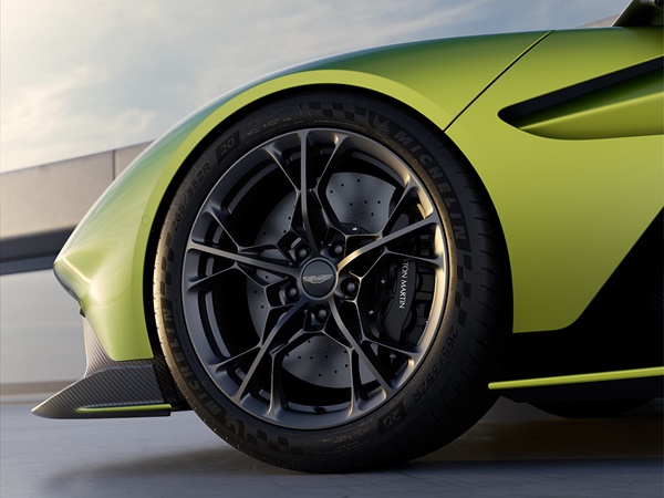 Aston Martin Valhalla(10) Lease