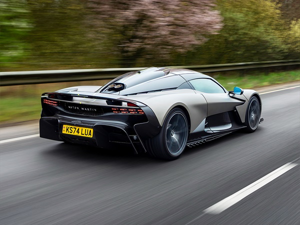 Aston Martin Valhalla(15) Lease