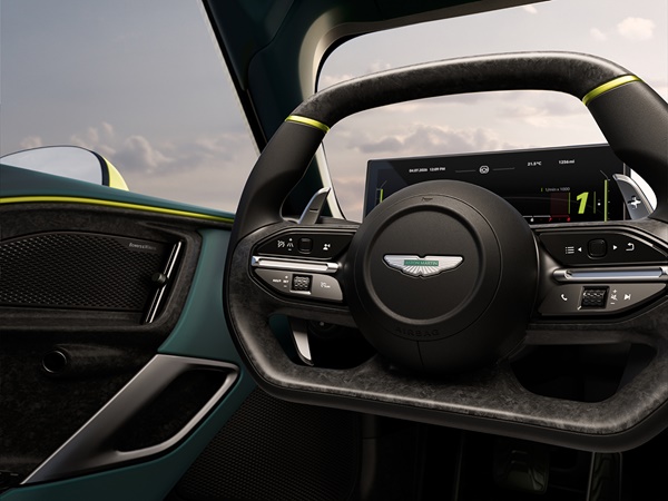 Aston Martin Valhalla(22) Lease