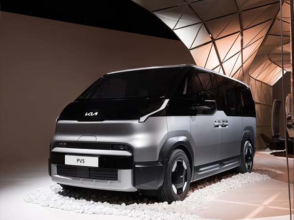 Kia PV5 Passenger(17) Lease