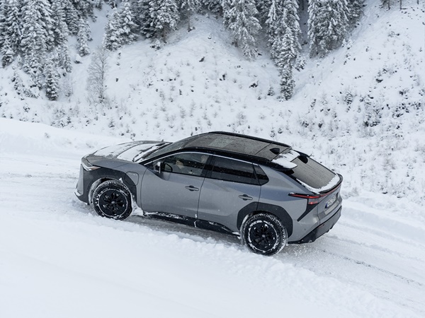 Toyota bZ4X(6) Lease