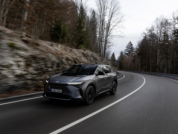 Toyota bZ4X(19) Lease