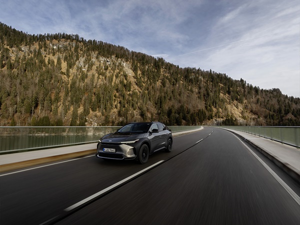 Toyota bZ4X(22) Lease