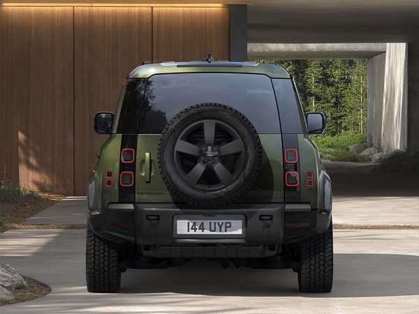 Land Rover Defender 110(7) Lease