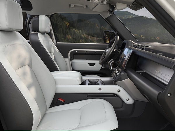 Land Rover Defender 130(3) Lease