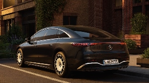 Mercedes EQS