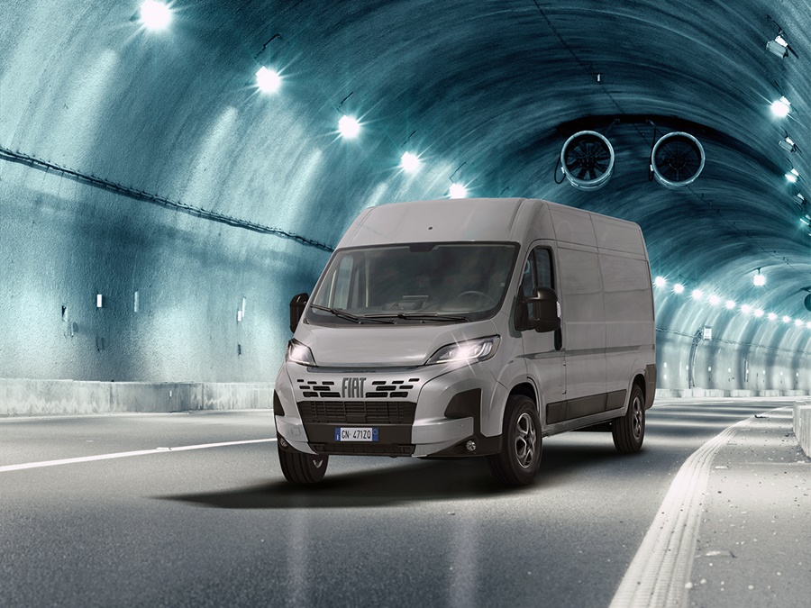Fiat Ducato 2.2mjd 3.5 l4h2 180 s&s 132kW zwaar aut Fiat Ducato 2.2mjd 3.5 l4h2 180 s&s 132kW zwaar aut