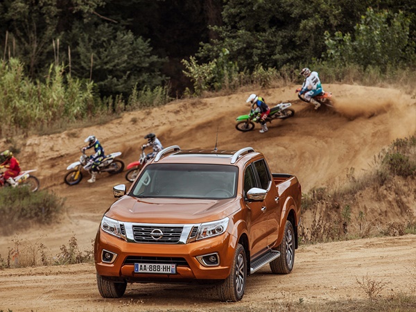 Nissan NP300 Navara (1) Lease